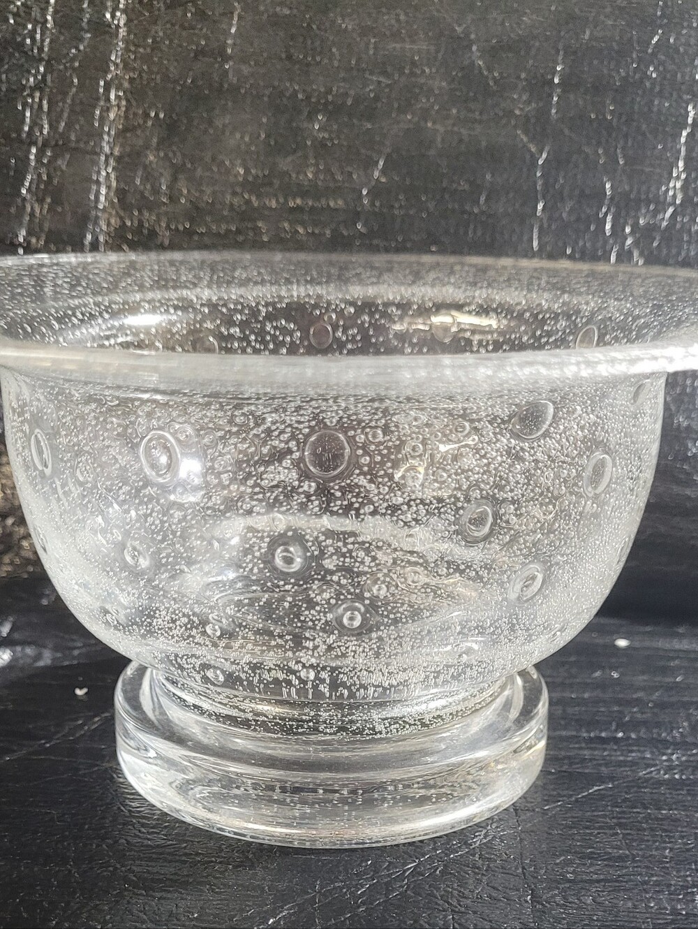 Southern Living Clear Tiny Bubbles-Pattern Glass Bowl (112)